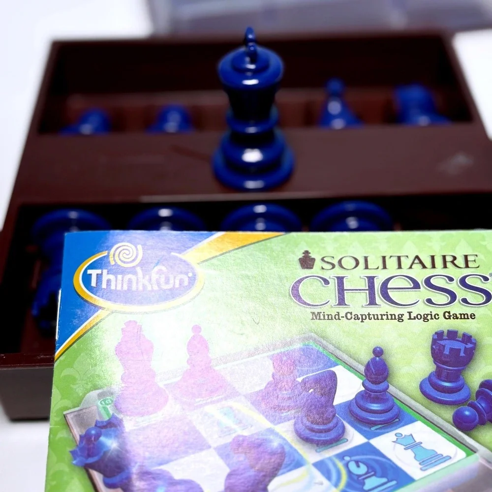 Solitaire Chess Logic Game Blue Single Player Brain Teaser Puzzle ThinkFun 3400